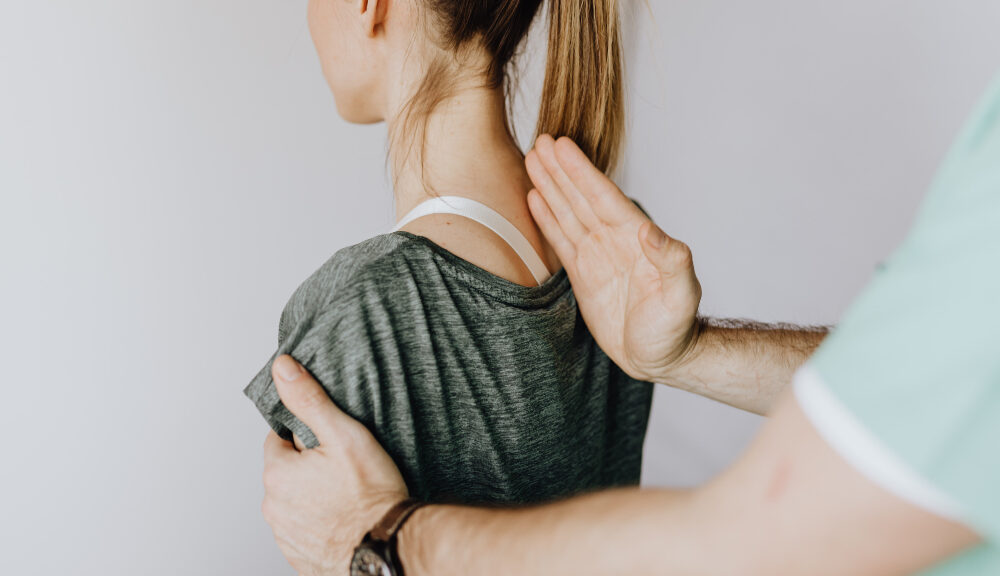 Image for How to build customer loyalty: How my local chiropractor uses text messaging to develop a profitable small business