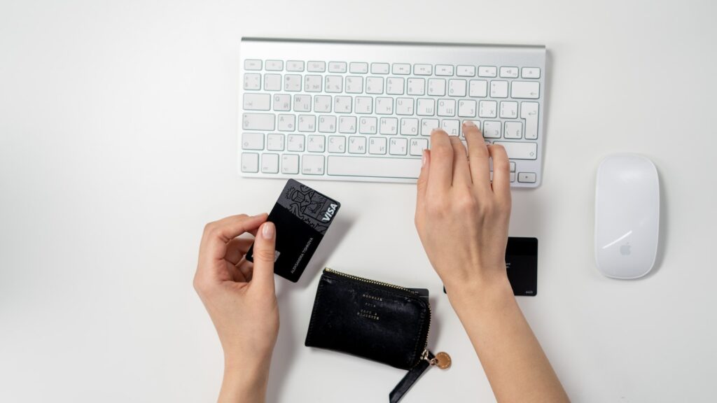 Image for E-commerce SMS templates to make your messaging easy and instant
